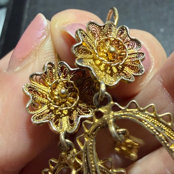 Elegant Victorian Sterling Gold Vermeil Filigree Drop Earrings  (1) - Picture 5 of 8